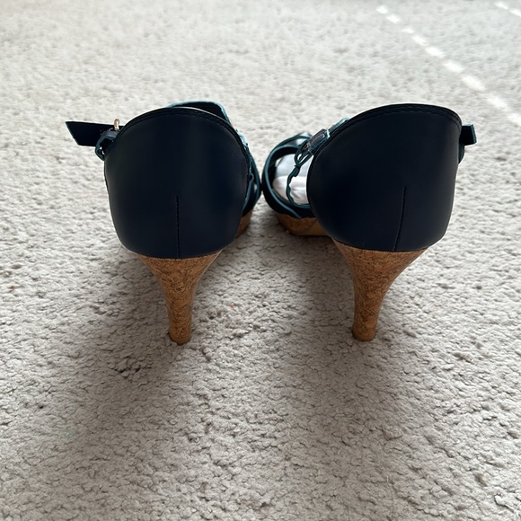 Blue strappy heels - Picture 6 of 8